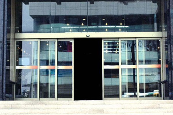 套疊式自動(dòng)門(mén)-